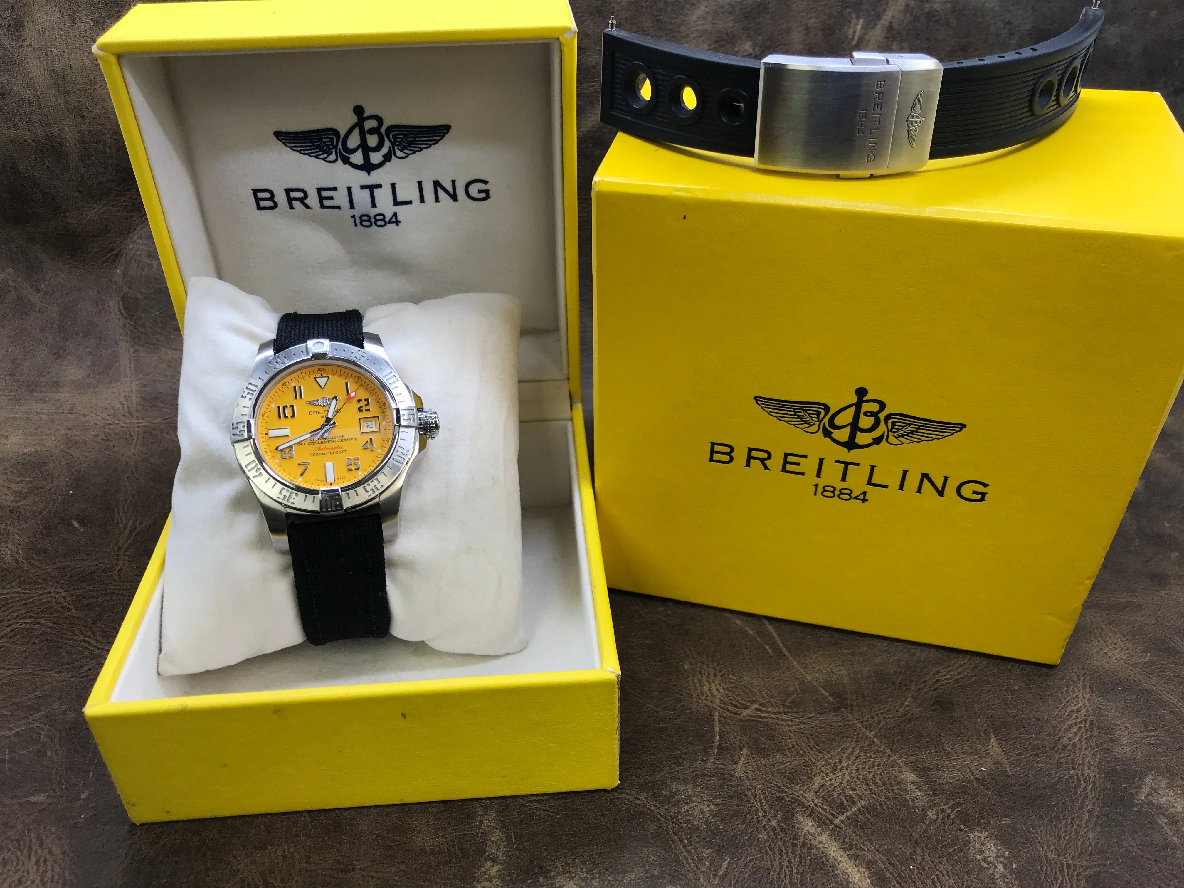 Breitling Avenger II Seawolf A17331 Yellow Dial Automatic Men's Watch
